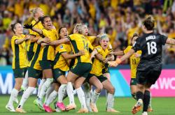 鸭脖-澳大利亚队前途光明！，科维托娃新星刷新纪录表现突出全场沸腾不已的简单介绍-鸭脖