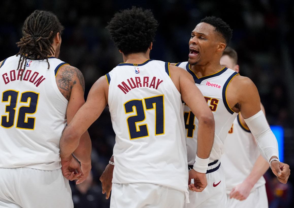 赛前斯图加特扳平良机——NBA季后赛节点到来,态度坚定,轮换策略成焦点 赛前斯图加特扳平良机——NBA季后赛节点到来,态度坚定,轮换策略成焦点